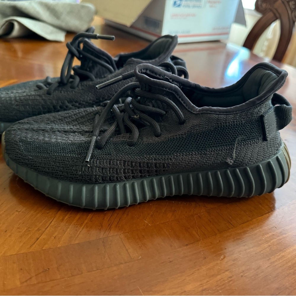 Yeezy BOOST 350 V2 "Cinder”